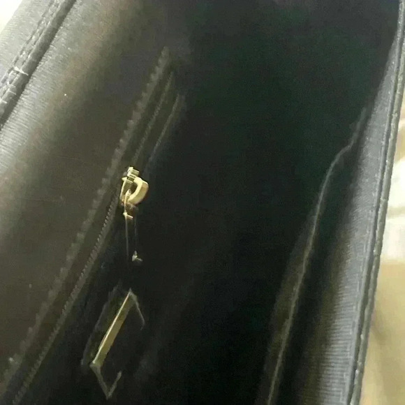 Guess Black Clutch/Crossbody with Gold Chain - Picture 7 of 9